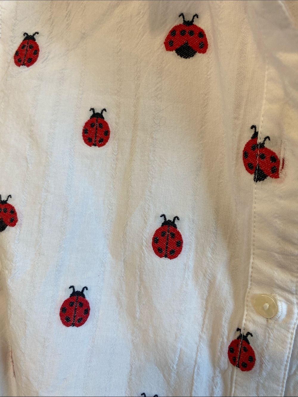 Anthropologie Maeve White Button-Down Shirt with Red Ladybug Motif Size SP - Picture 4 of 6